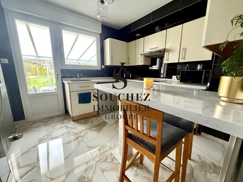 Maison - 102 m² - 5 pièces