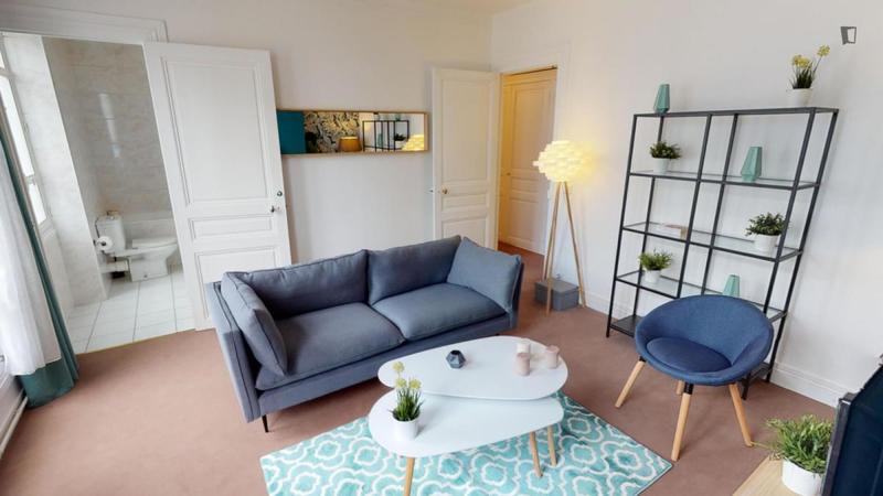 Chambre - 21 m² - 7 pièces