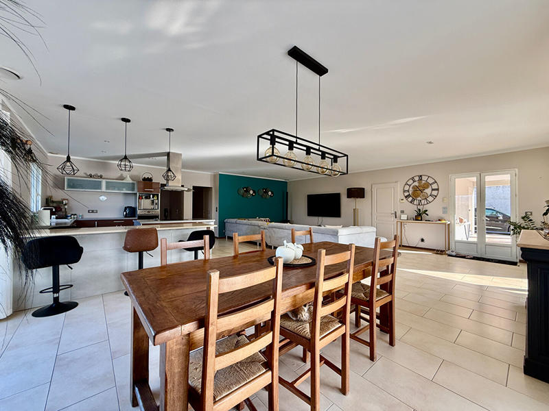 Maison - 170 m² - 5 pièces