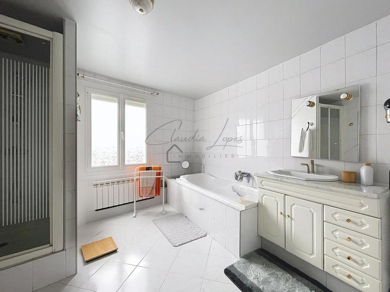 Maison - 126 m² - 5 pièces