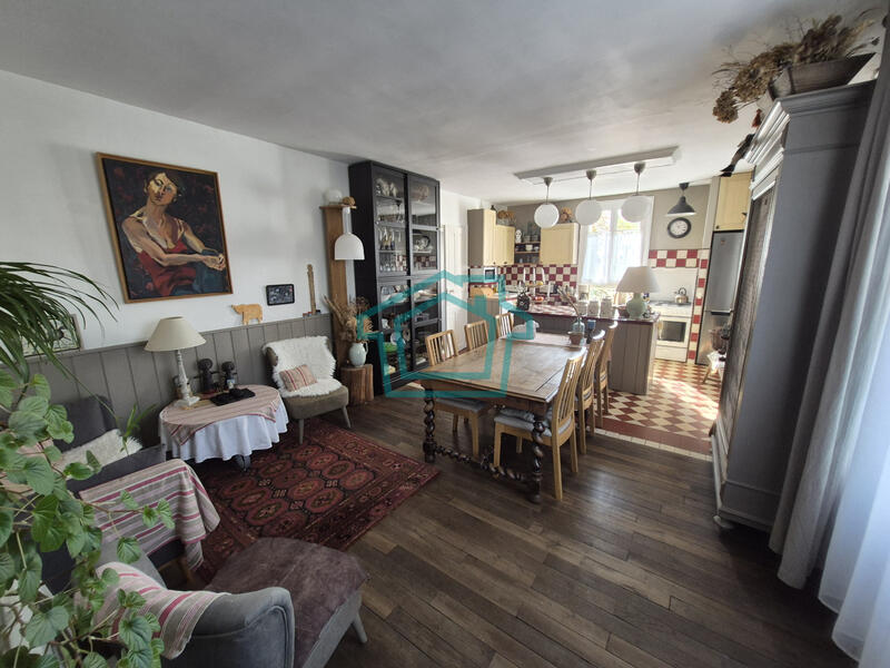 Maison - 135 m² - 5 pièces