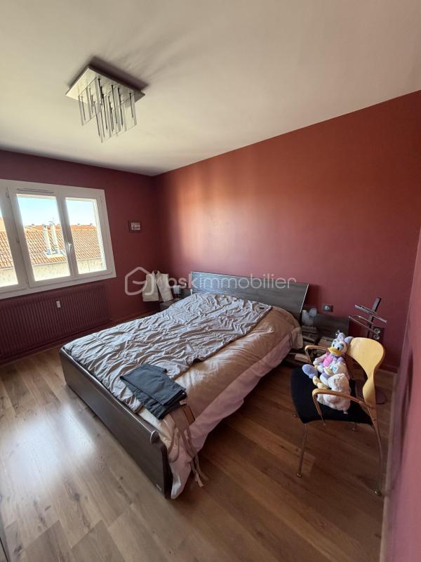 Appartement - 82 m² - 3 pièces