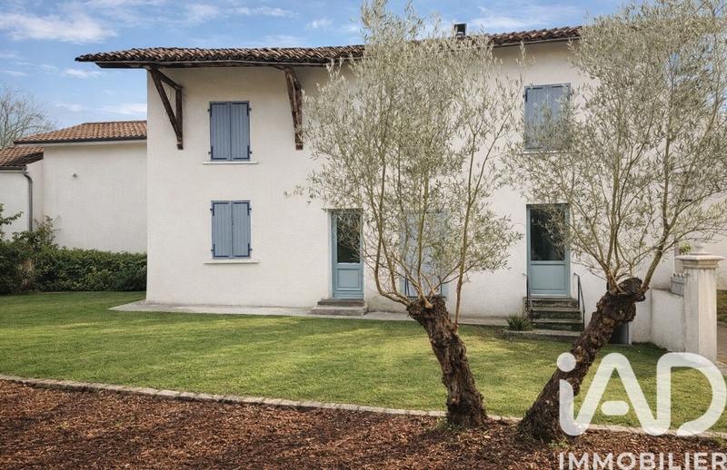 Maison de village - 110 m² - 5 pièces