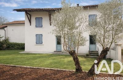 Maison de village - 110 m² - 5 pièces