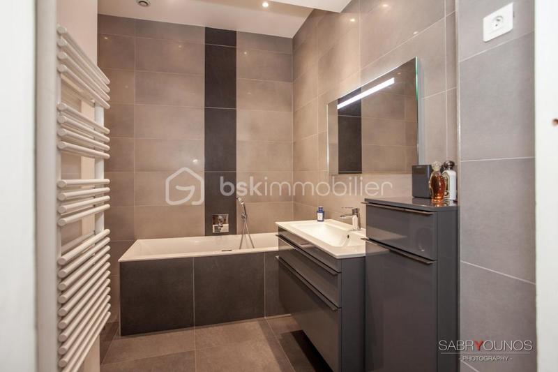 Appartement - 123 m² - 5 pièces