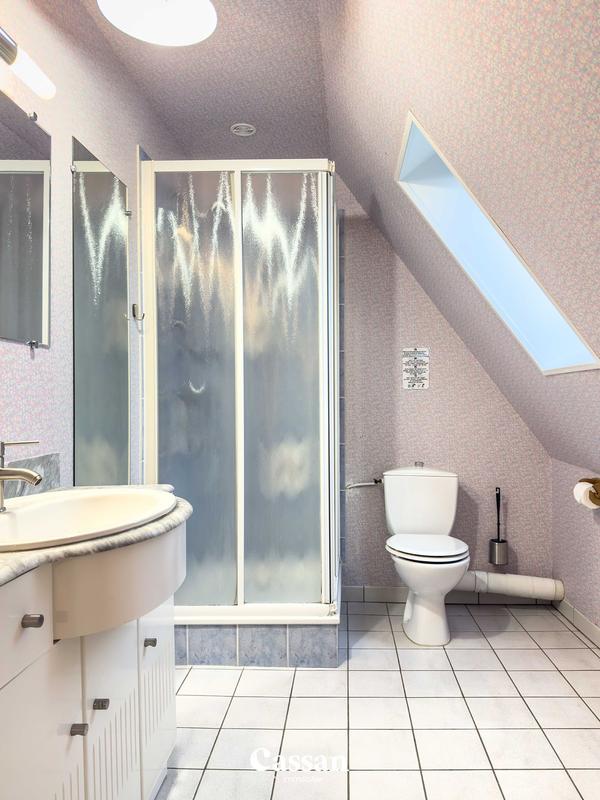 Maison - 290 m² - 14 pièces