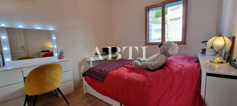 Maison - 121 m² - 6 pièces