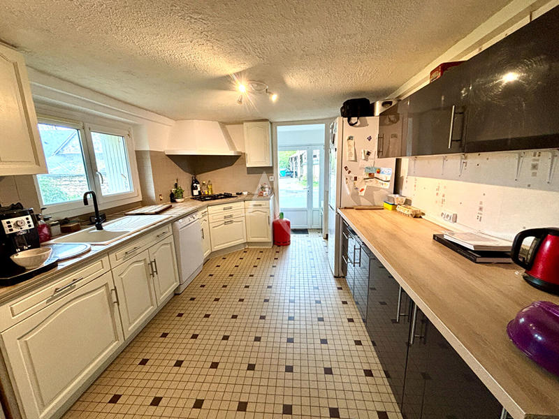 Maison - 143 m² - 5 pièces