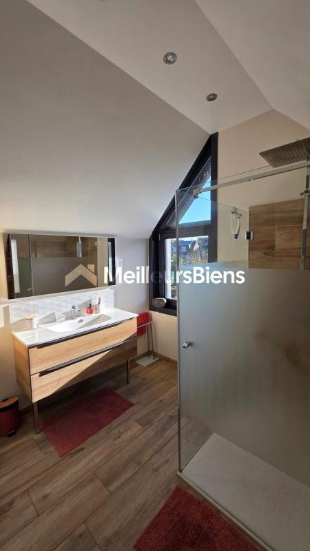 Maison - 163 m² - 7 pièces