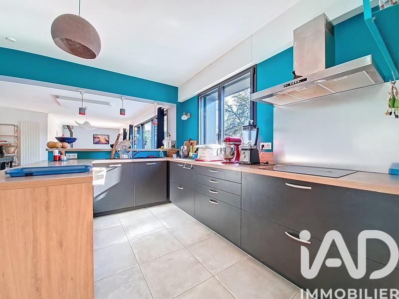 Maison - 226 m² - 8 pièces