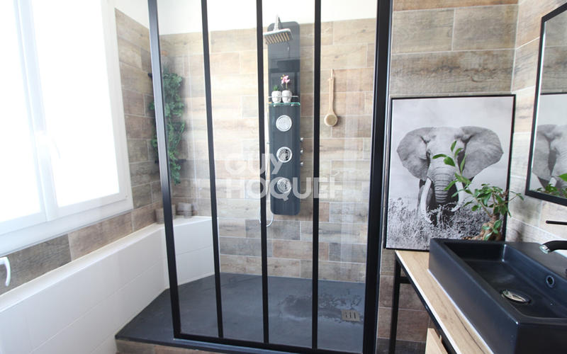 Appartement - 94 m² - 4 pièces