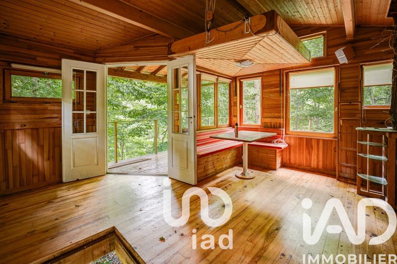 Maison - 200 m² - 9 pièces