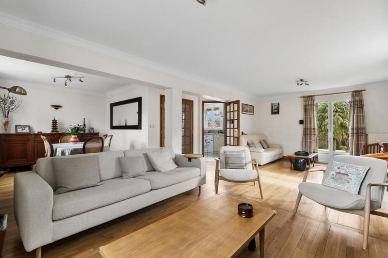 Maison - 160 m² - 7 pièces