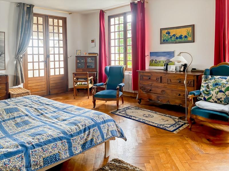 Maison bourgeoise - 388 m² - 11 pièces