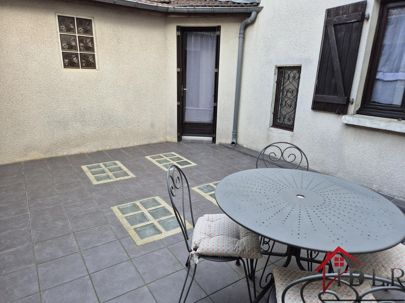 Immeuble - 160 m² - 2 pièces