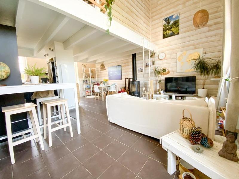 Maison - 101 m² - 5 pièces