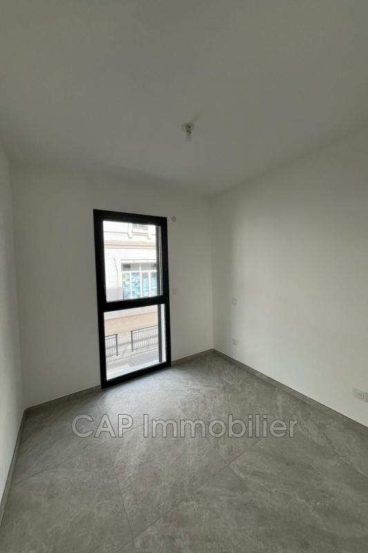 Appartement - 91 m² - 3 pièces