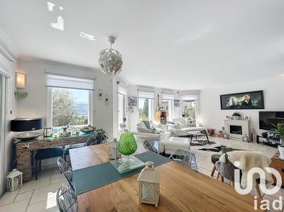 Maison - 195 m² - 6 pièces