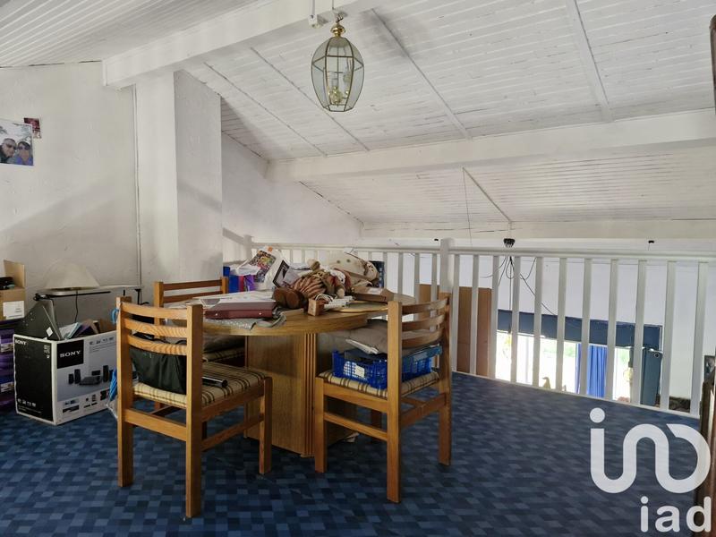 Maison - 216 m² - 10 pièces