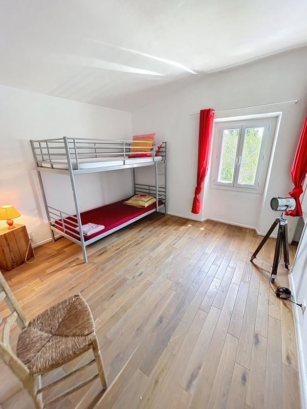 Maison - 263 m² - 6 pièces