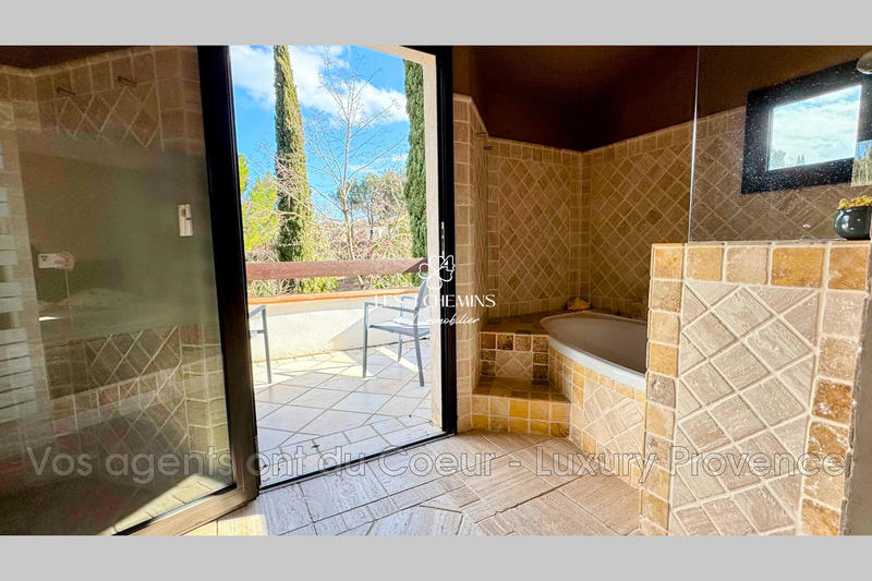 Maison - 194 m² - 5 pièces