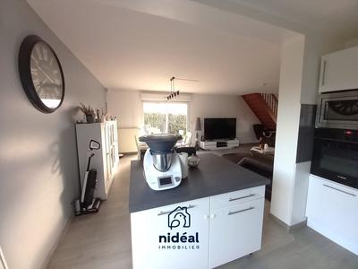 Maison traditionnelle - 114 m² - 6 pièces