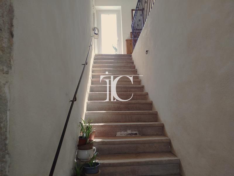 Maison en pierre - 207 m² - 6 pièces