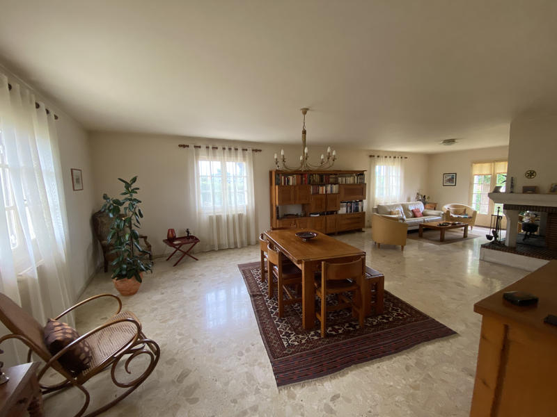 Villa - 161 m² - 6 pièces