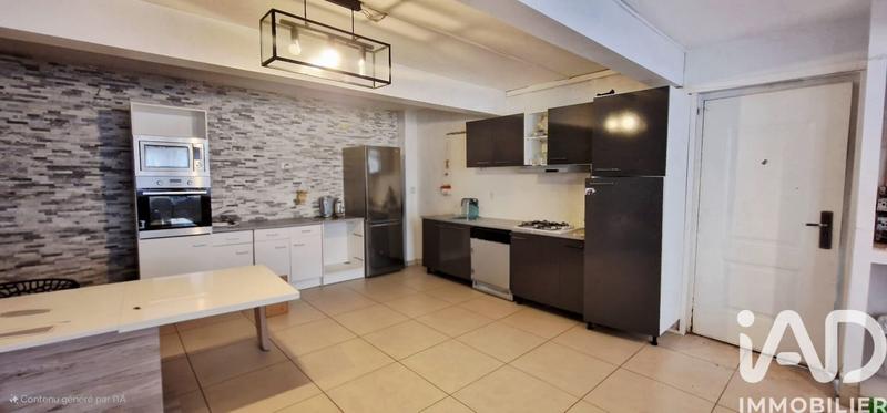 Maison - 223 m² - 9 pièces