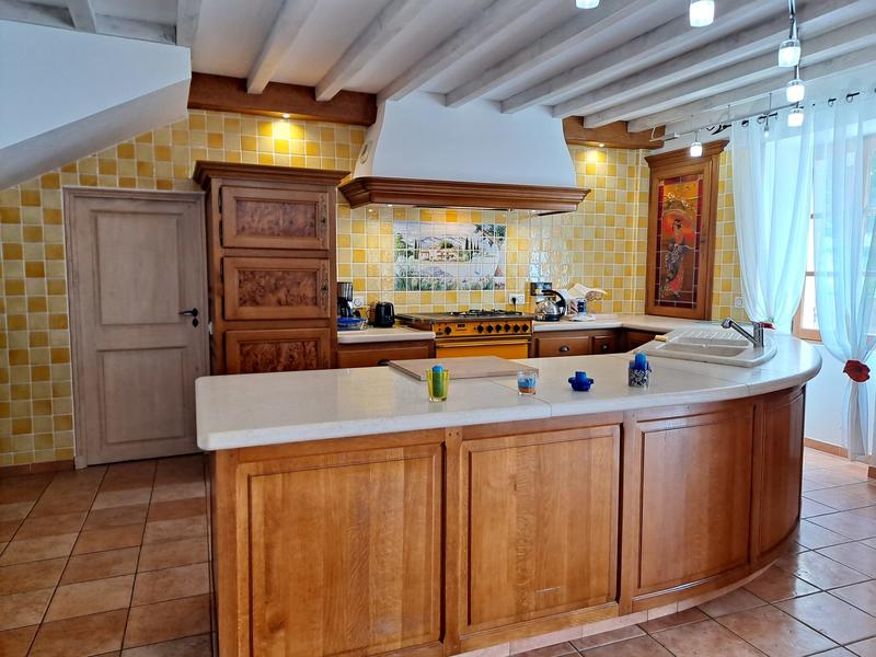 Maison - 175 m² - 6 pièces