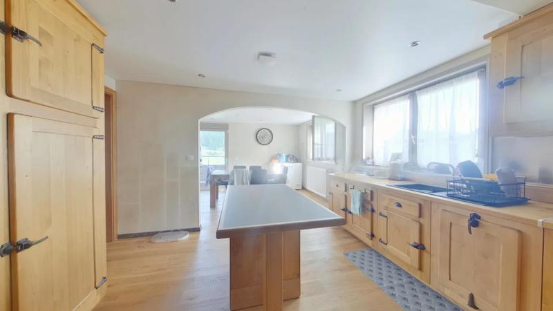 Appartement - 315 m² - 13 pièces