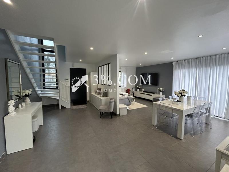 Maison - 134 m² - 5 pièces