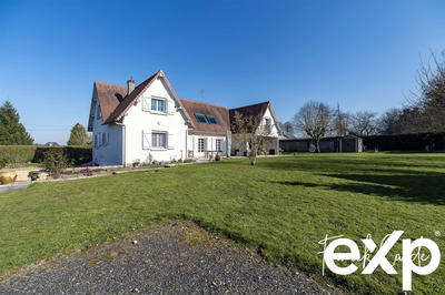 Maison - 225 m² - 8 pièces