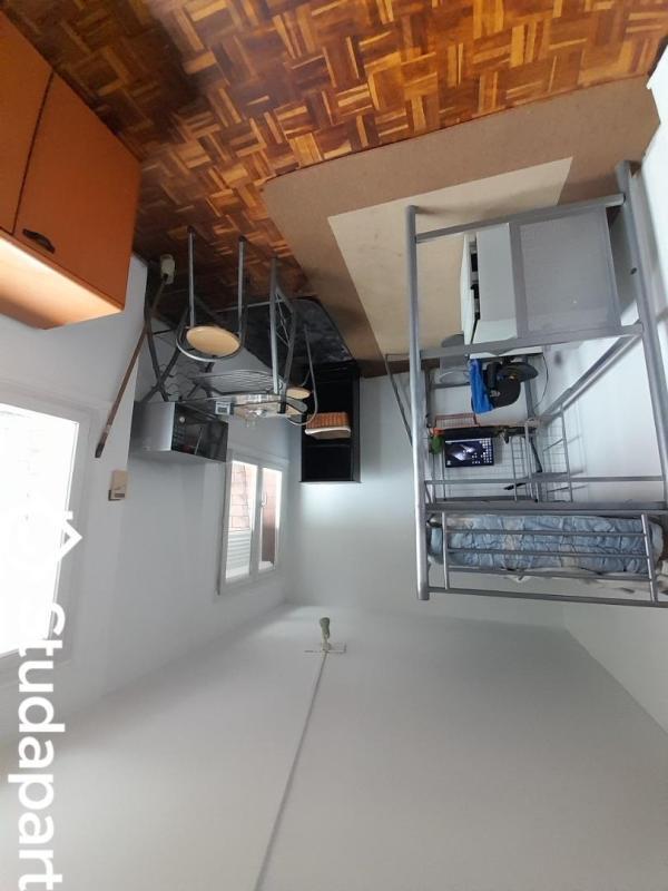 Chambre - 12 m² - 1 pièce