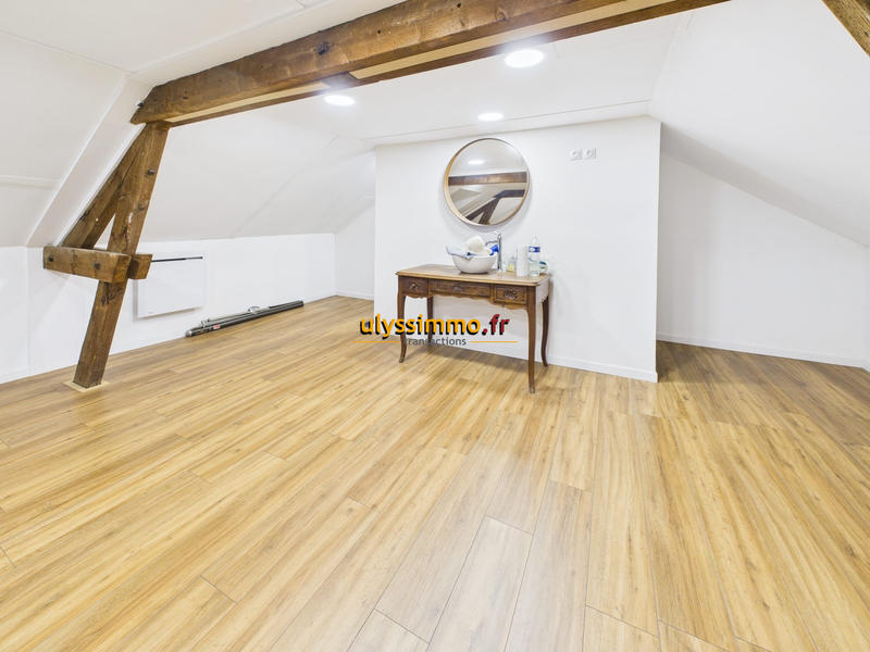 Maison traditionnelle - 114 m² - 5 pièces