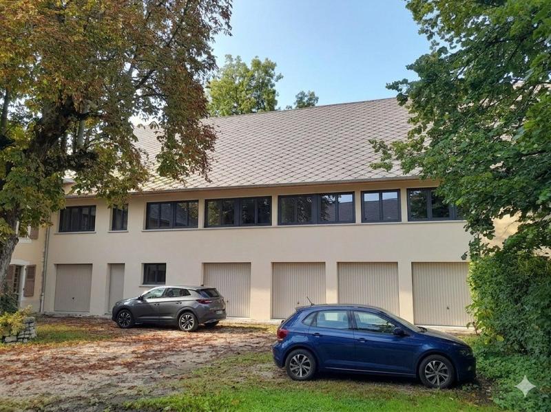 Maison - 350 m² - 12 pièces