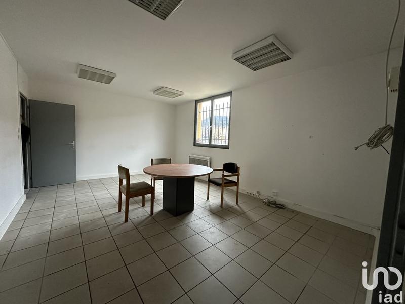 Local commercial - 728 m²