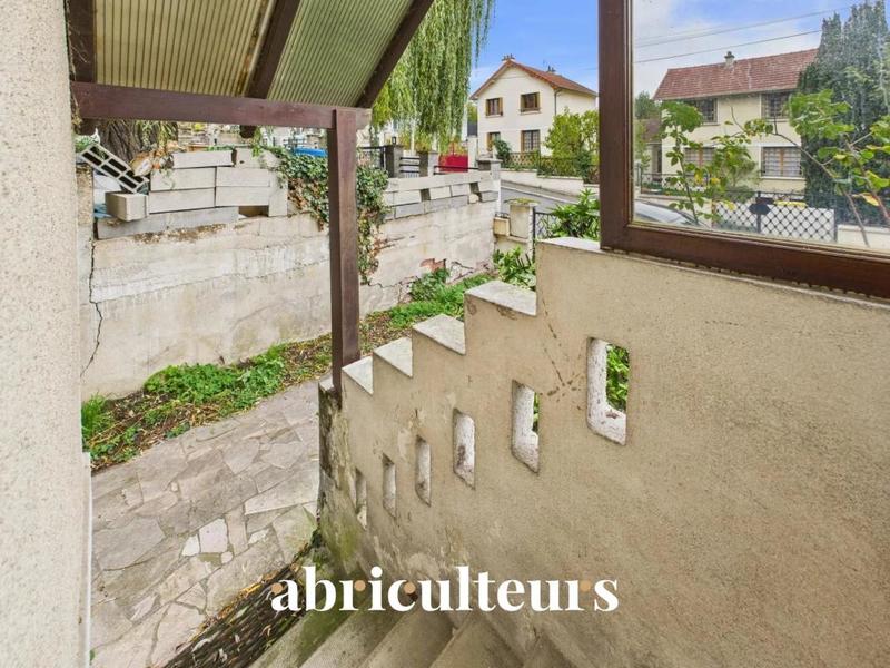 Appartement ancien - 76 m² - 5 pièces