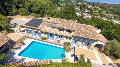 Maison - 149 m² - 4 pièces