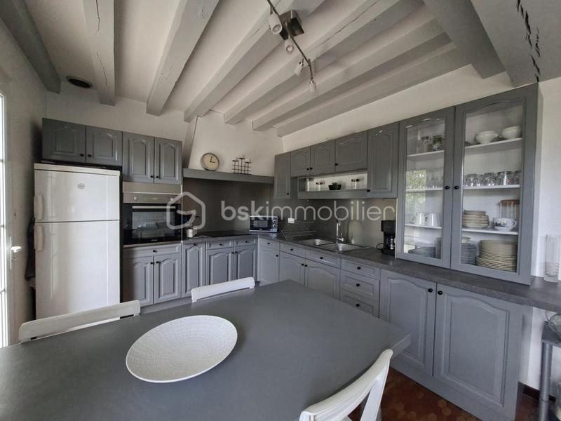 Maison traditionnelle - 128 m² - 6 pièces