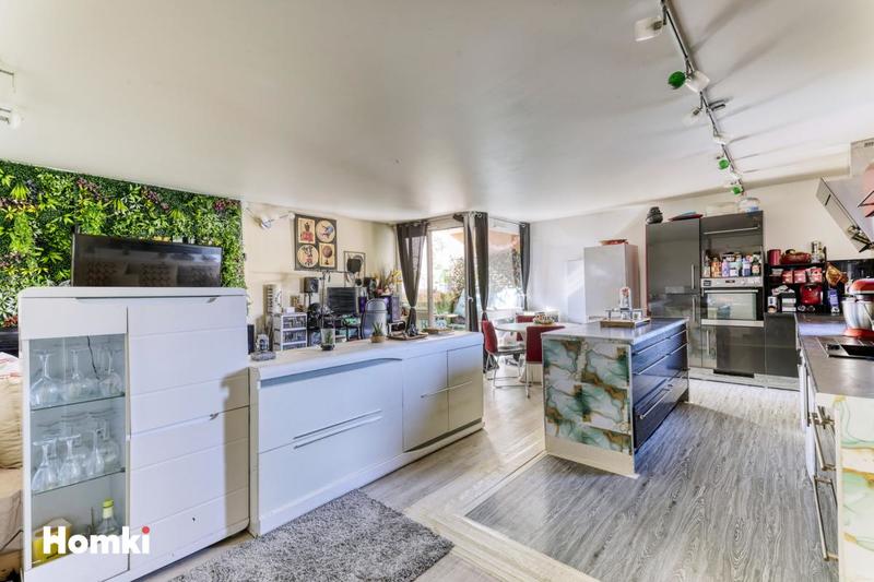 Appartement - 81 m² - 4 pièces