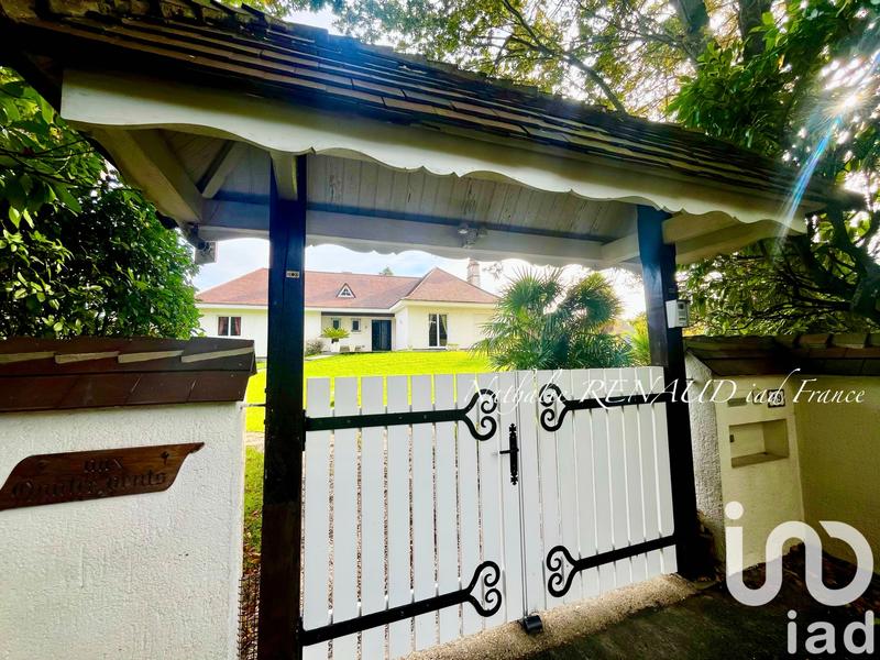 Maison - 187 m² - 8 pièces