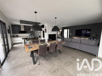 Maison - 165 m² - 5 pièces
