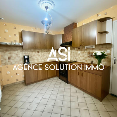 Maison - 96 m² - 5 pièces