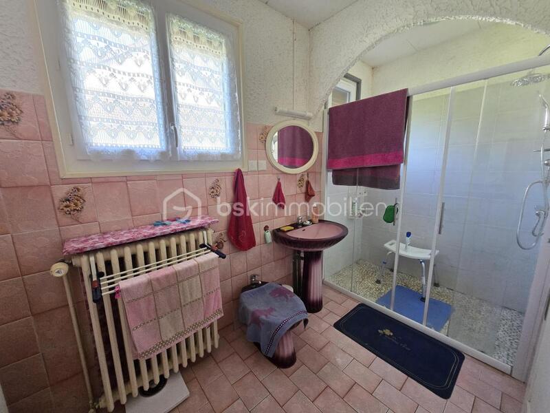 Pavillon - 100 m² - 5 pièces