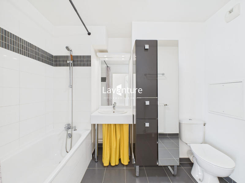 Appartement - 96 m² - 5 pièces