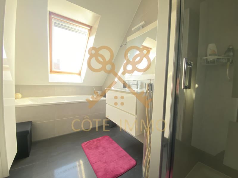 Maison - 80 m² - 4 pièces