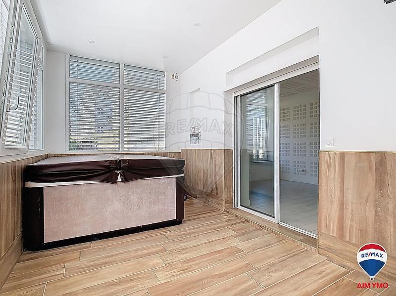 Appartement - 100 m² - 3 pièces