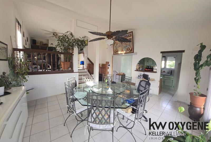 Maison - 146 m² - 7 pièces