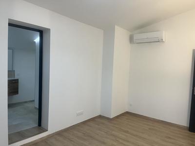 Appartement - 96 m² - 4 pièces